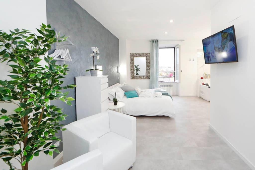 White Panoramic Jacuzzi Suite Trastevere - Top Collection Rome Extérieur photo