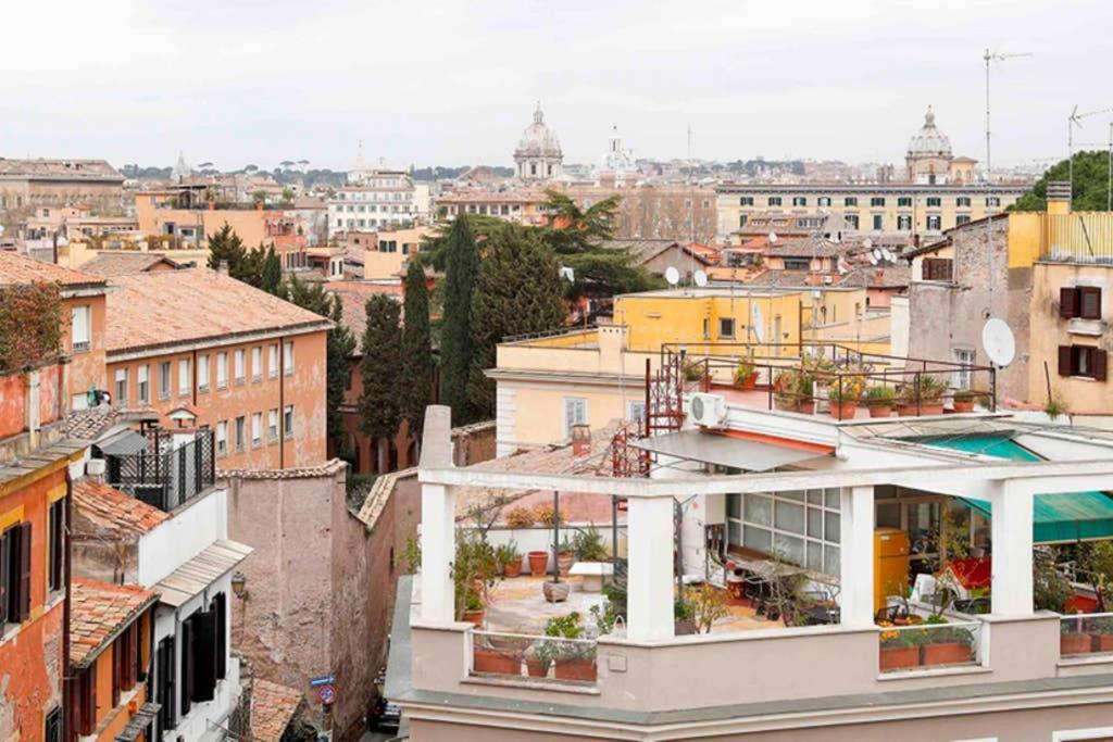 White Panoramic Jacuzzi Suite Trastevere - Top Collection Rome Extérieur photo